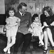 Kematian Hitler.  Rahasia terakhir Fuhrer.  Misteri Kematian Hitler: Dokumen Unik Terungkap di Arsip FSB Bukti Hitler Tinggal di Argentina